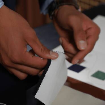 Off-the-Rack vs. Bespoke: Why Your Next Suit Should Be Made to Measure