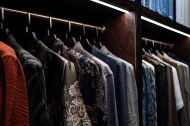 The Gentleman’s Guide to Suit Fabrics: Loro Piana, Zegna & Beyond