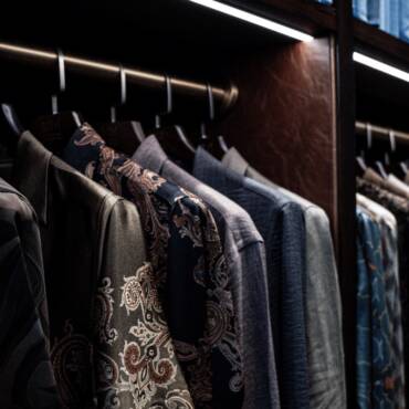 The Gentleman’s Guide to Suit Fabrics: Loro Piana, Zegna & Beyond