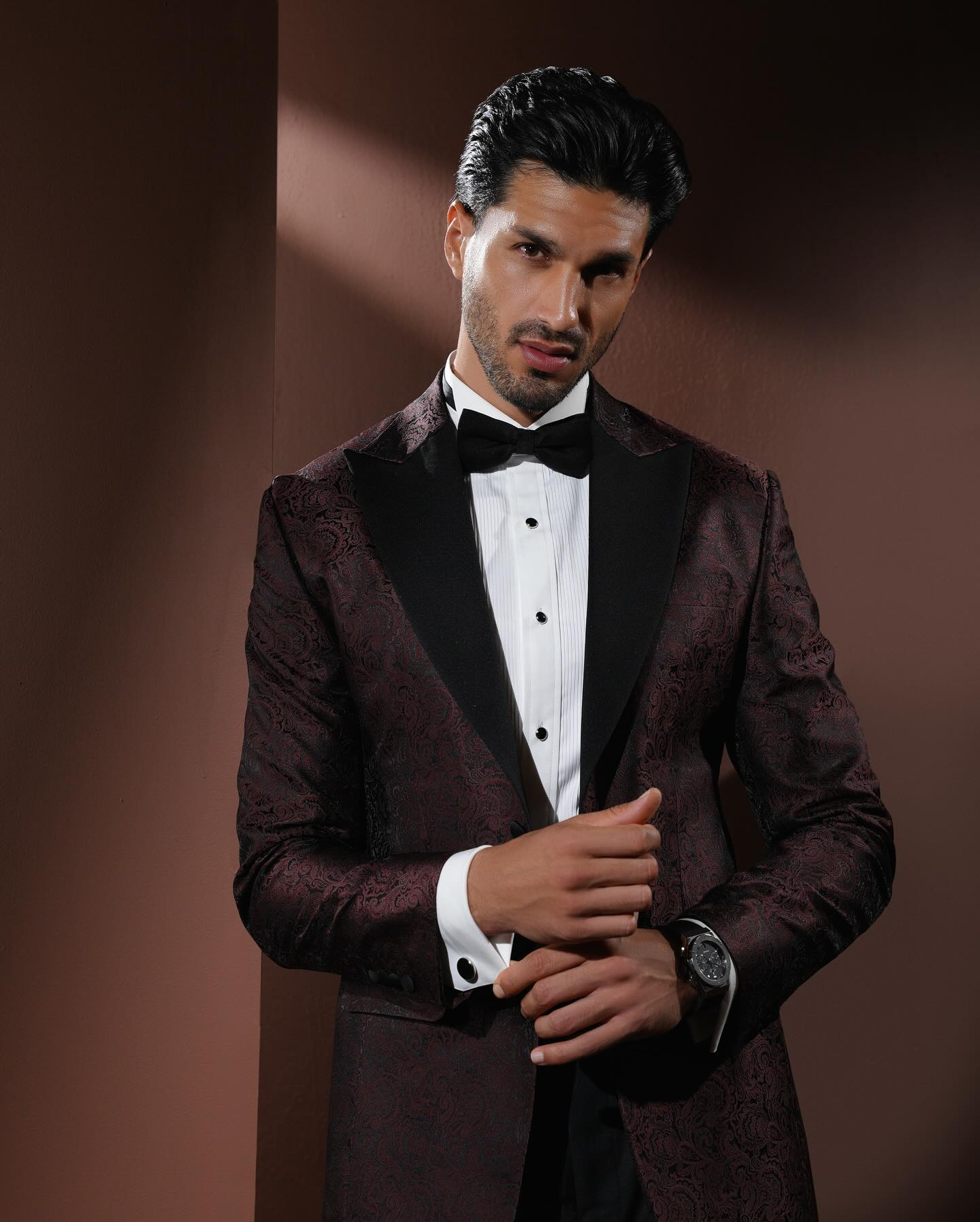 wedding suits for groom Dubai